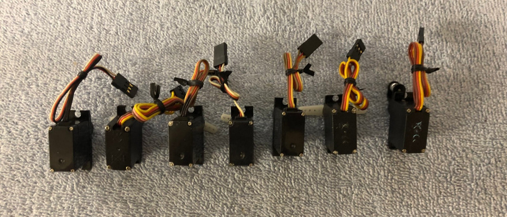 7ea Micro Servos With Universal (JR) type connectors