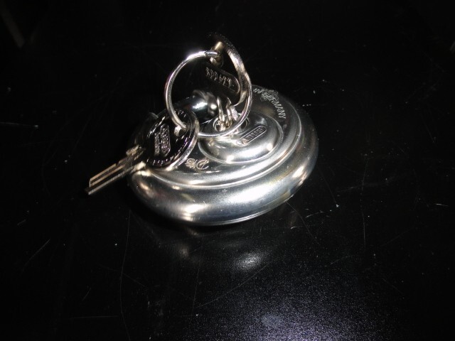 ABUS Stainless Diskus 28 70 Pad Lock with keys