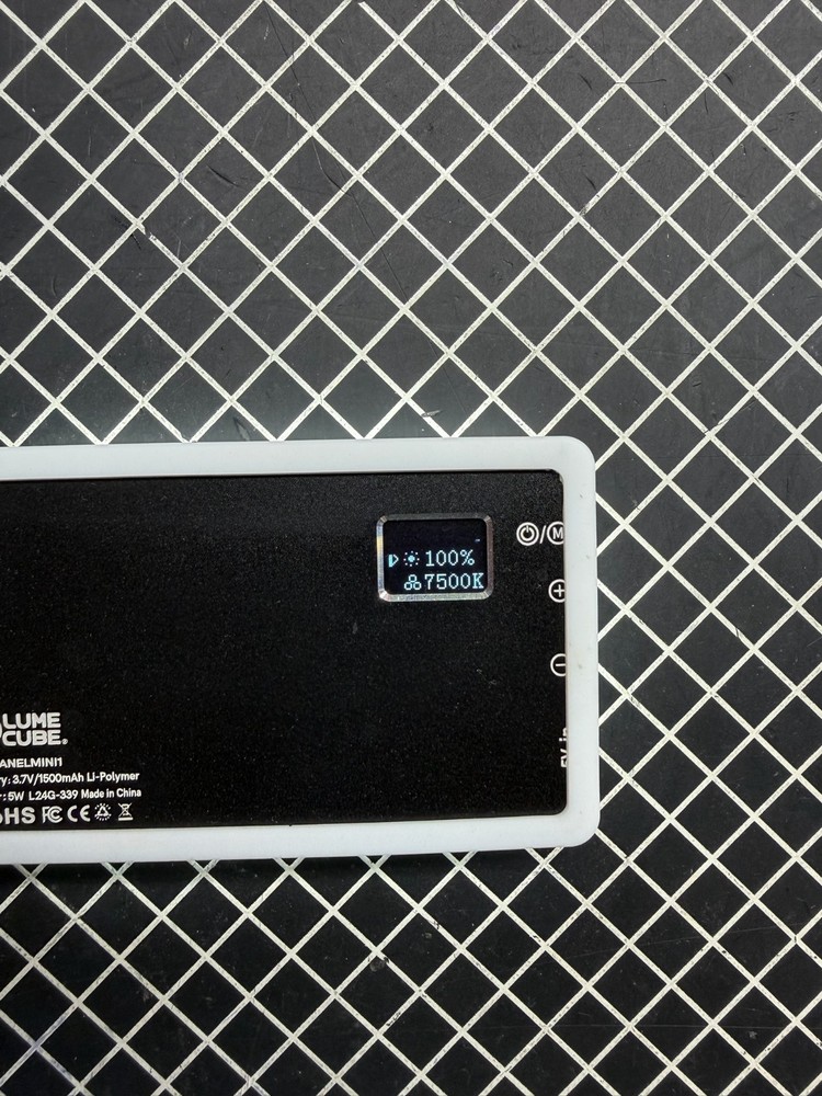 Lume Cube LC-PANELMINI1 5W Bicolor Panel Mini LED - USB C Mini Light Panel