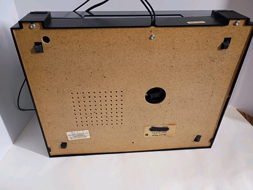 Soundsign Music Record Player 0976C Turntable Auto Return Untested