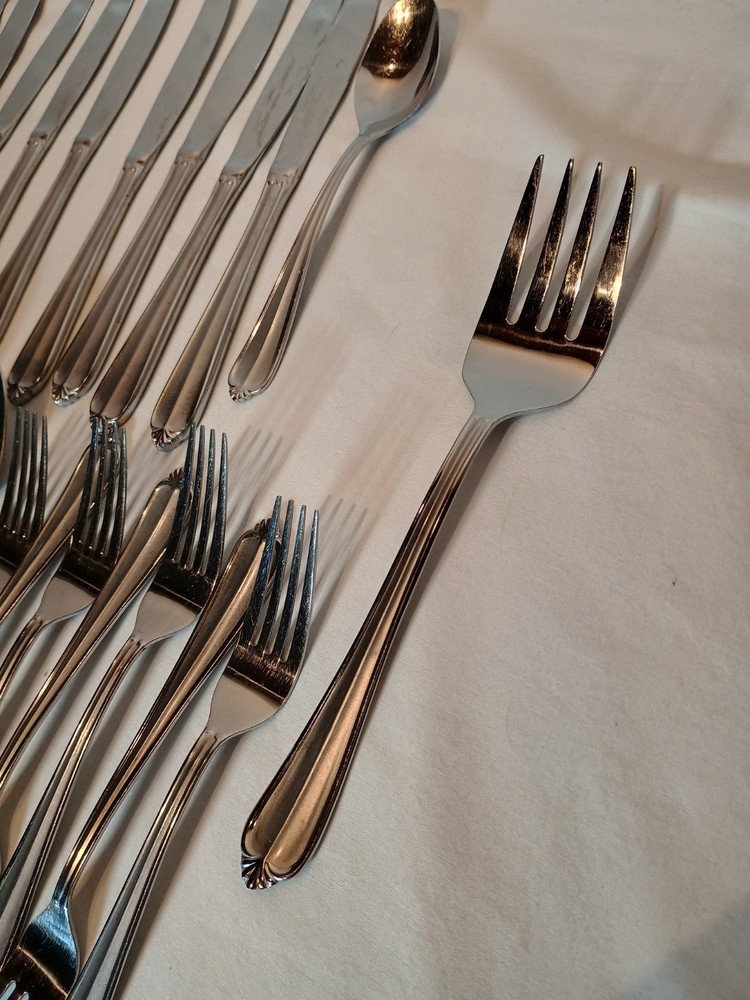 Hampton Silversmiths Stainless 235 Flatware 38 Pieces Silverware Charlotte Ptrn