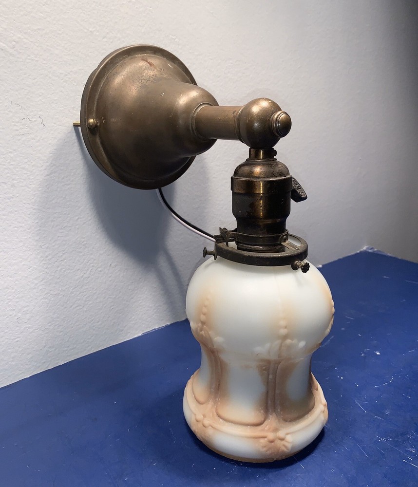 Single Dark Brass Sconce Turnkey Light W/ Shade 89D