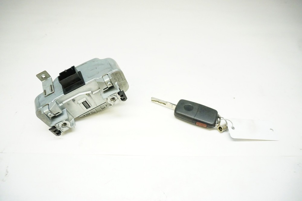 11-18 Volkswagen Jetta Ignition Key and Immobilizer Module