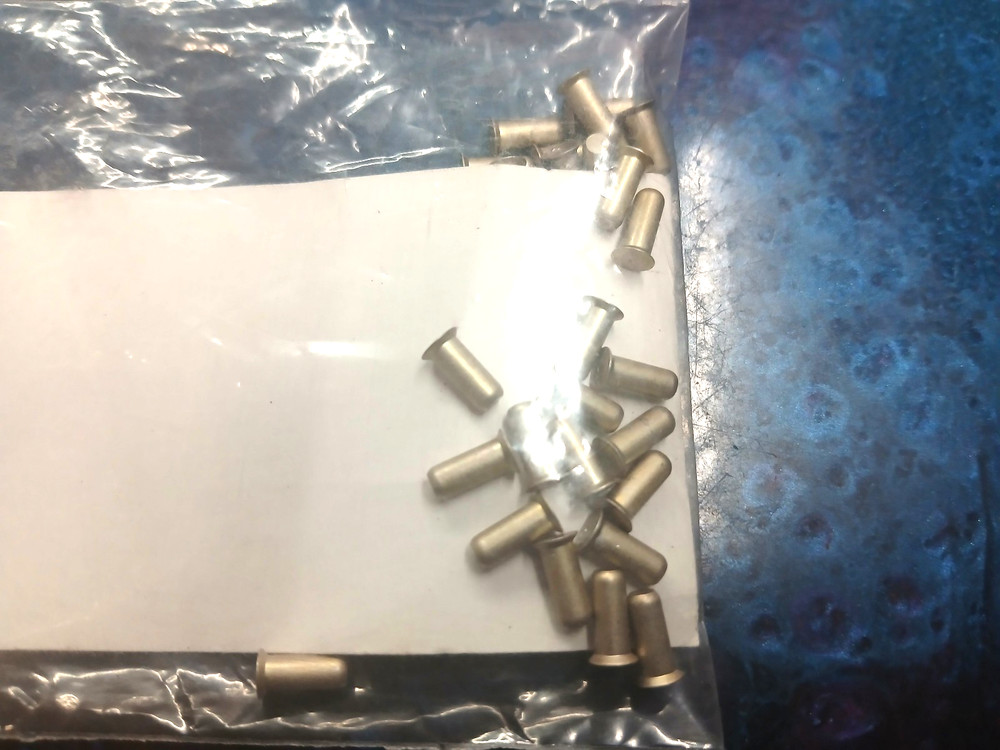 P/N MS20470AD4-5 RIVET (31/PACK)