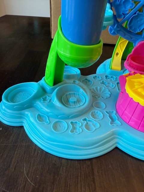 Play-Doh Cupcake Celebration Set - Discontinued Design