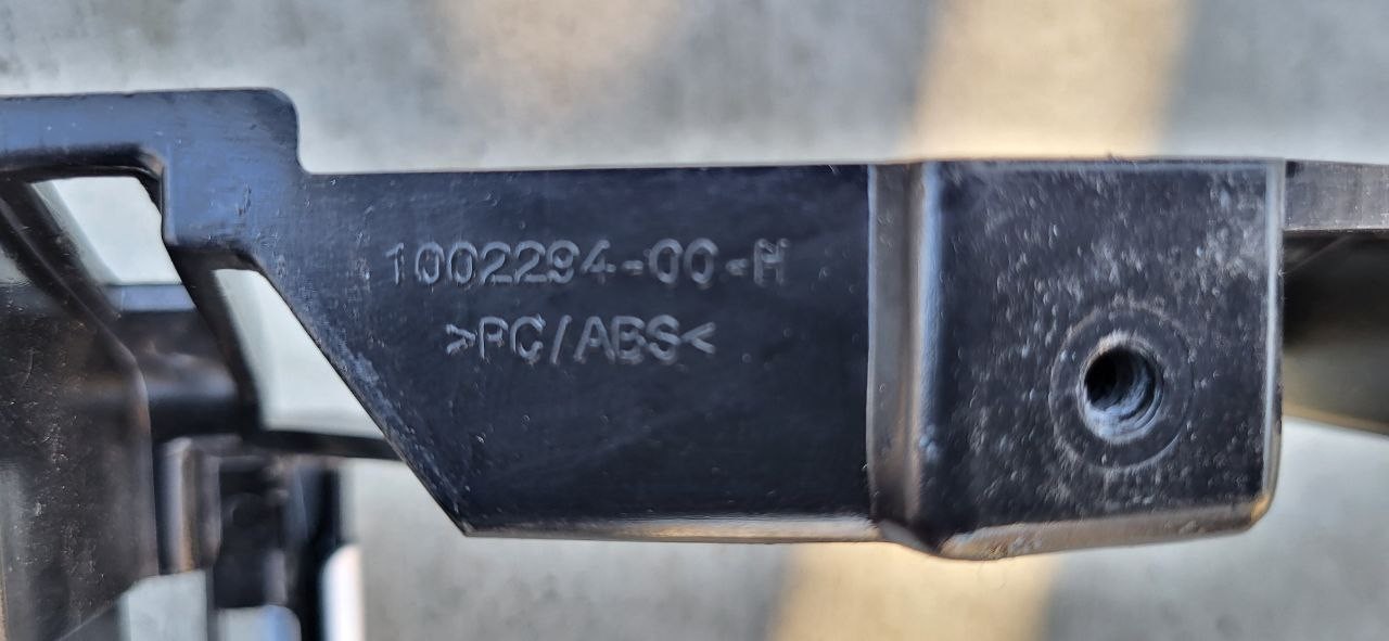 Tesla Model S/X OEM MCU Media Control Unit Touch Screen 6008905-00-C, 1002294-00