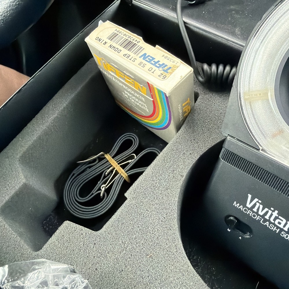 Vivitar Macroflash 5000 Auto Manual Flash Ring Plus Extra Look