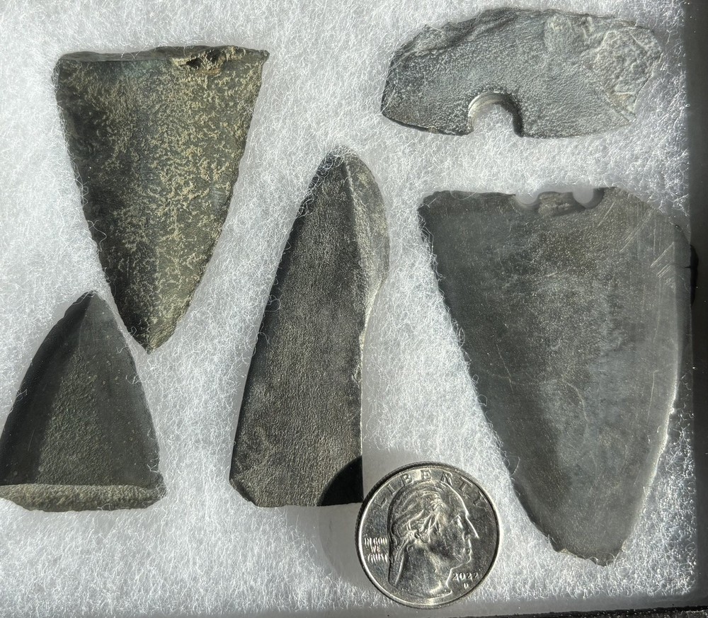 5 Stone Artifacts Biface Prehistoric Projectile Points, Scraper Basalt/Chert