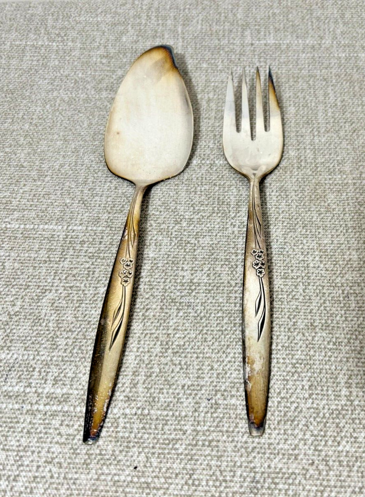 Oneida Enchantment Gental Rose Community Silverplated Flatware: Pie Server Fork
