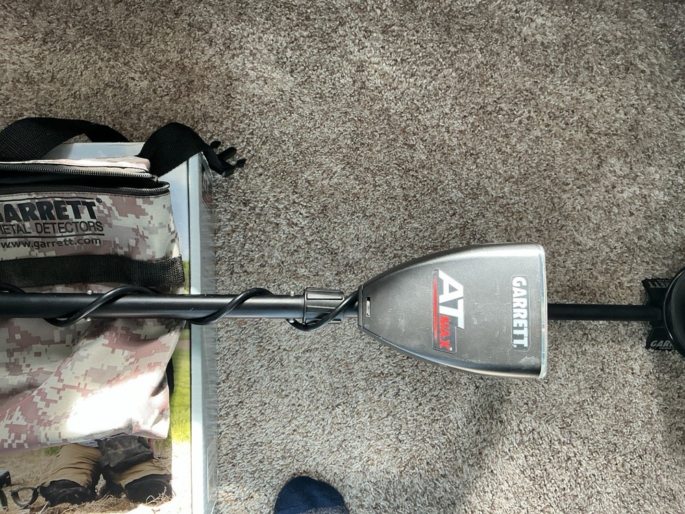 Garrett AT Max Metal Detector - Black