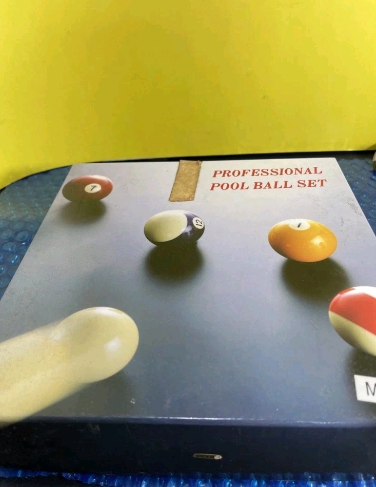 PROFESSIONAL POOL BALL SET Standard 2 1/4” Missing Cue Ball White
