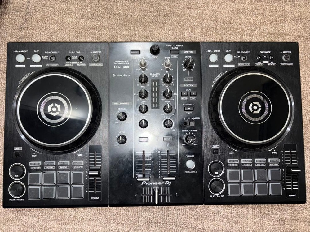 DDJ-400 with soft case