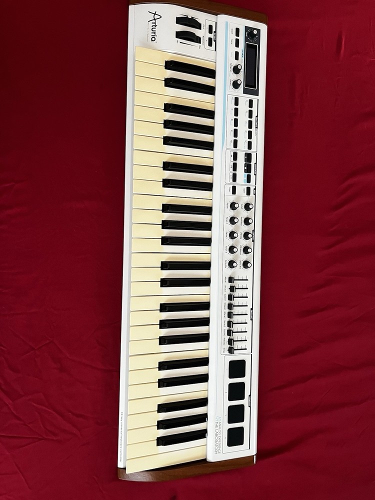 Arturia KeyLab Essential 49 Keyboard Controller