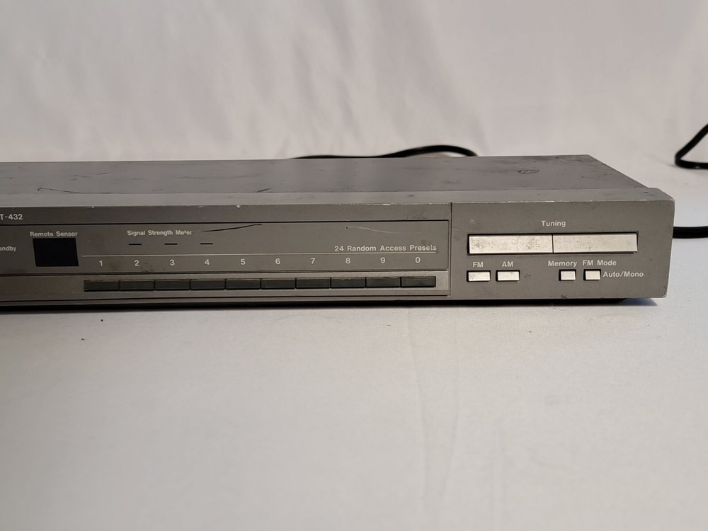 MARANTZ- ST 432 Quartz Synthetized Tuner
