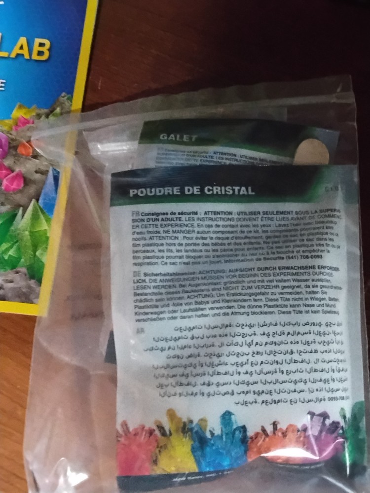 National Geographic Crystal Growing Lab Opened Box Complete Set