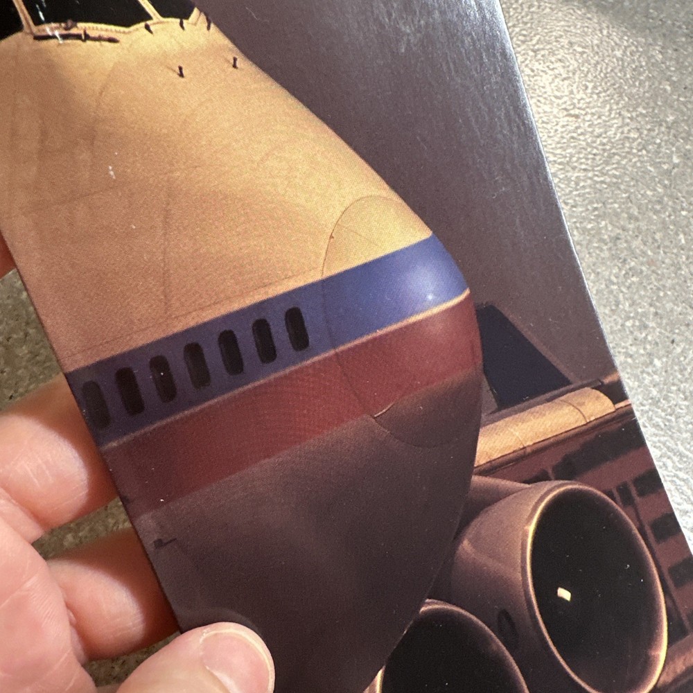 Boeing 747-400 Technical Characteristics Brochure