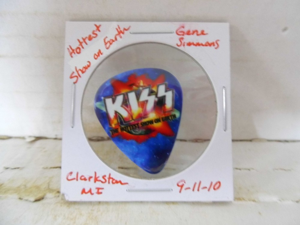 KISS "GENE SIMMONS" 9/11/10 GUITAR PICK~READ DESCRIPTION #12~17