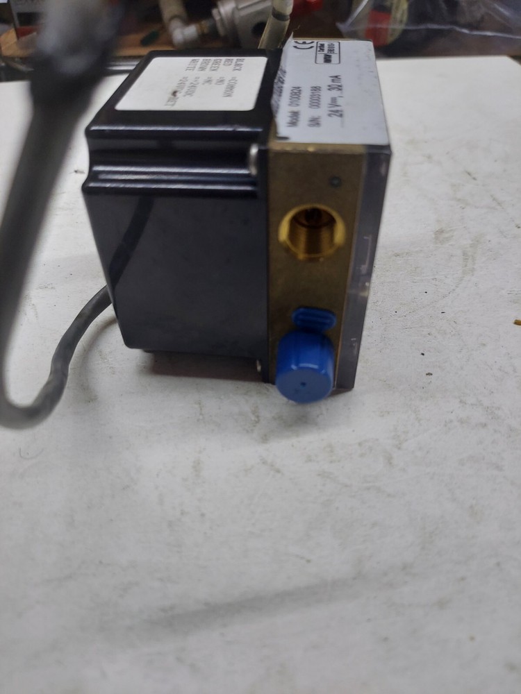 PROTEUS FLUID FLOW SWITCH 0100B24 4PC AVAILABLE MAKE OFFER B1 + B2