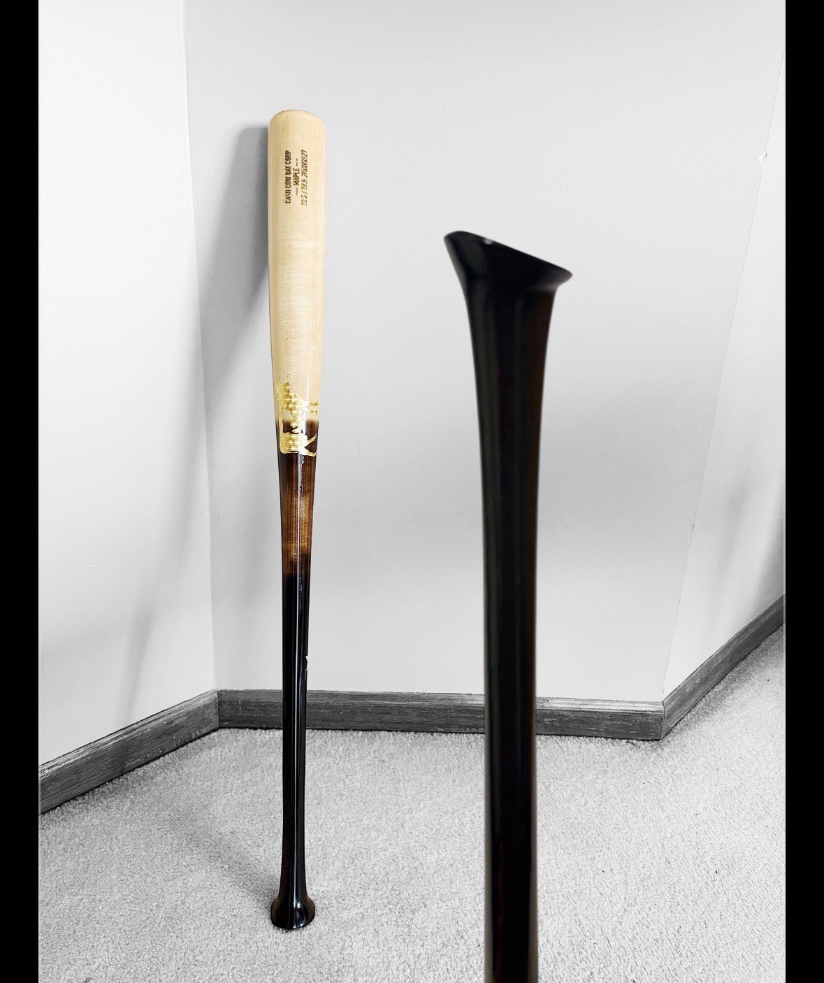Hybrid Handle Maple Wood Baseball Bat 32.5in 29.5oz. Black / Pine Tar Look / Nat
