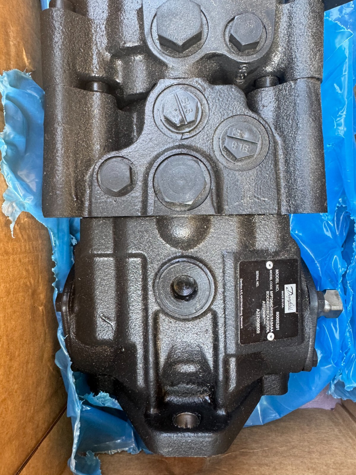 Tandem Danfoss MPT044DAWSJBABAAA Hydraulic Axial Piston Pump Series 40