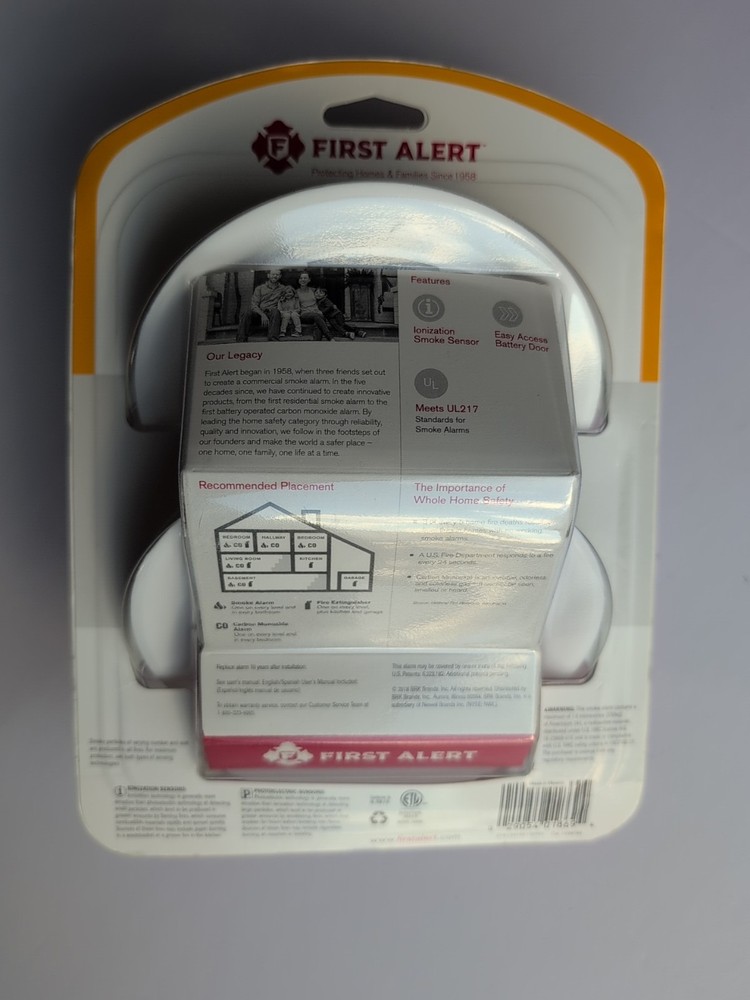 First Alert Smoke Alarm Smoke Detector - 2 Pack