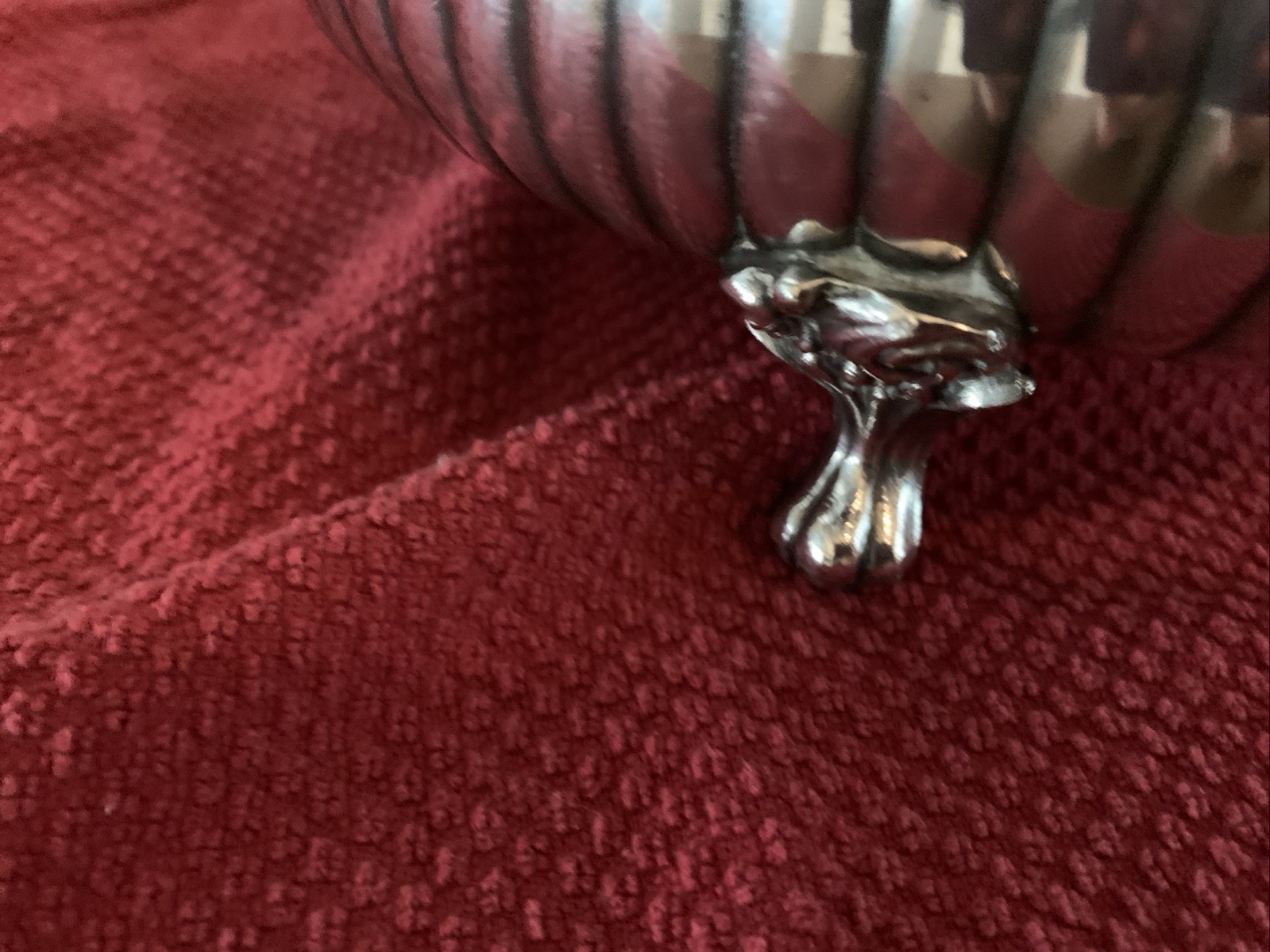 Leonard EP Silver Plated Three Footed Casserole Dish W/handles