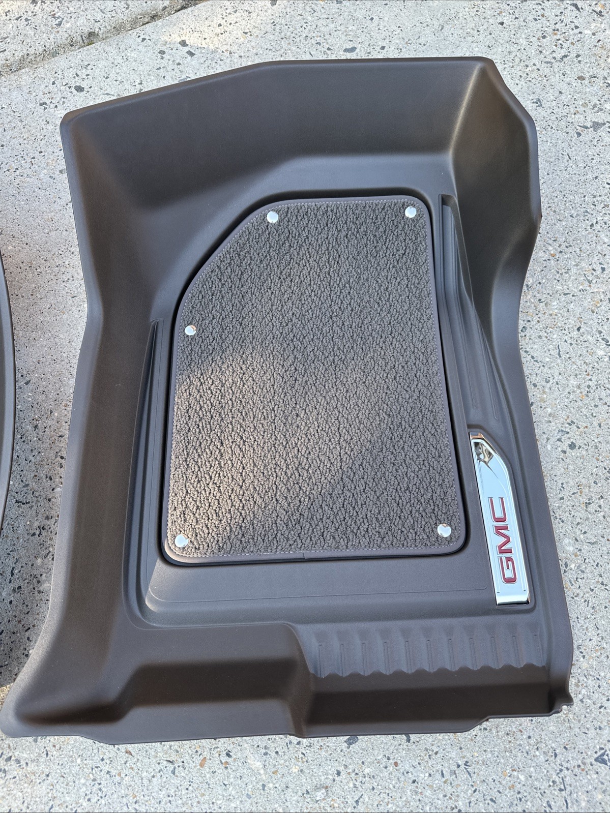 2019-2025 GMC Sierra Factory Front Floor Liners 84982192 Dark Atmosphere OEM GM