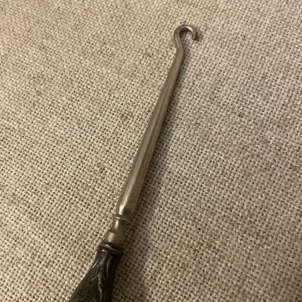 Antique Sterling Silver Button Hook Blackington Monogrammed Ruby 7.75”