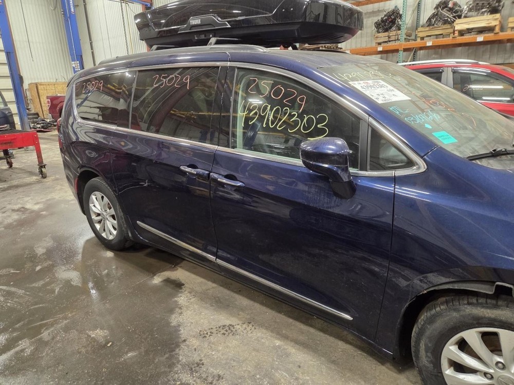 Fuse Box Engine Compartment Fits 17 PACIFICA 1541018