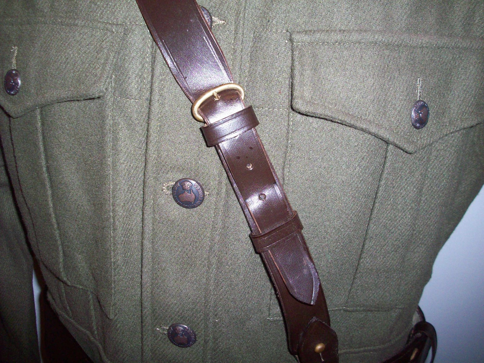 AUSTRALIAN ARMY SAM BROWN OFFICERS LEATHER BELT WITH STRAP - SIZE 44 inch waist