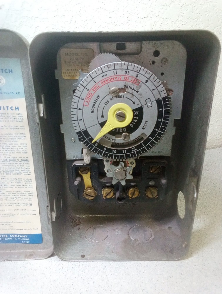 Intermatic Time Switch Double Pole Single Throw, Model V25073 120V 60c