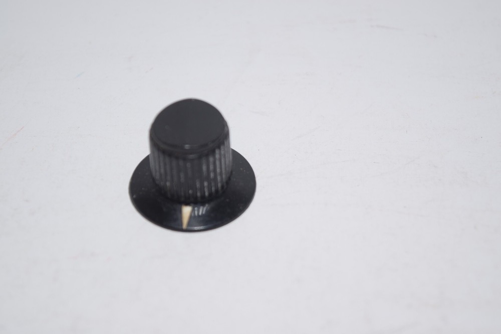 Vintage Dark Brown Plastic Radio Knobs 11/16" Diameter (h)