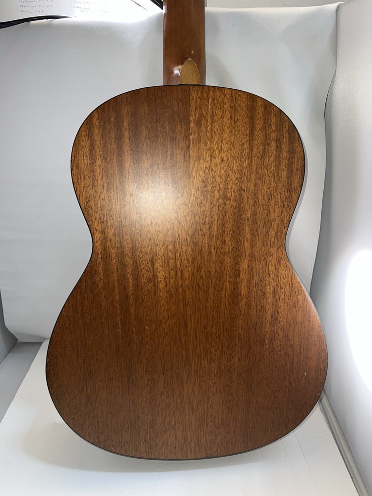 Hohner HC620 Classical Guitar Solid Top 2-Way Truss Rod