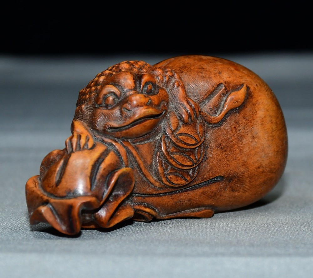 Exquisite Small Leaf Boxwood Golden Toad Handle