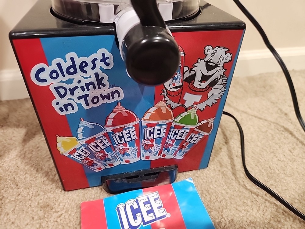 ICEE SLUSHIE MAKING MACHINE Counter-top Style