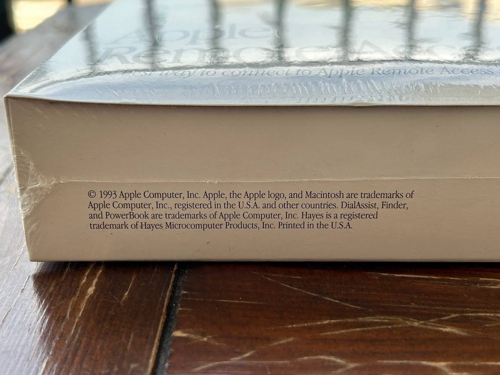 Vintage Apple Remote Access Server Network Software For Macintosh. 1993 year