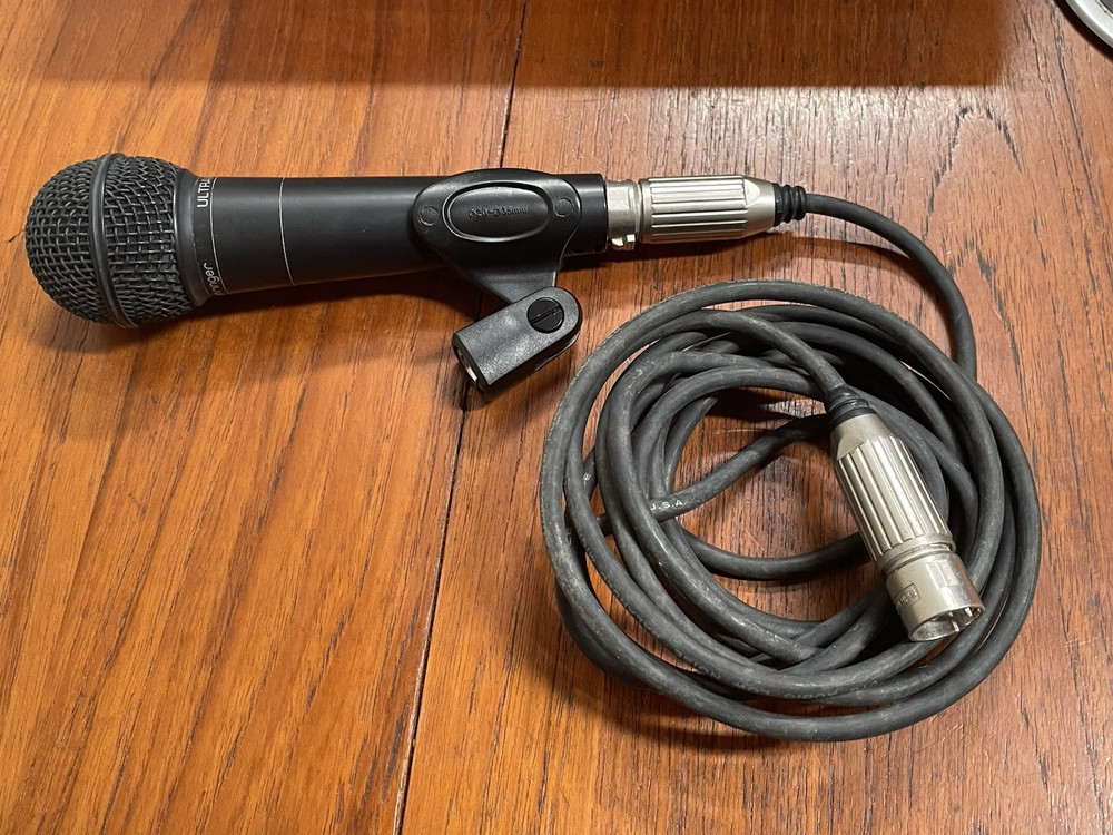 Rare Backup Behringer Ultravoice Dynamic Microphone Hard Wire XLR Connector Case