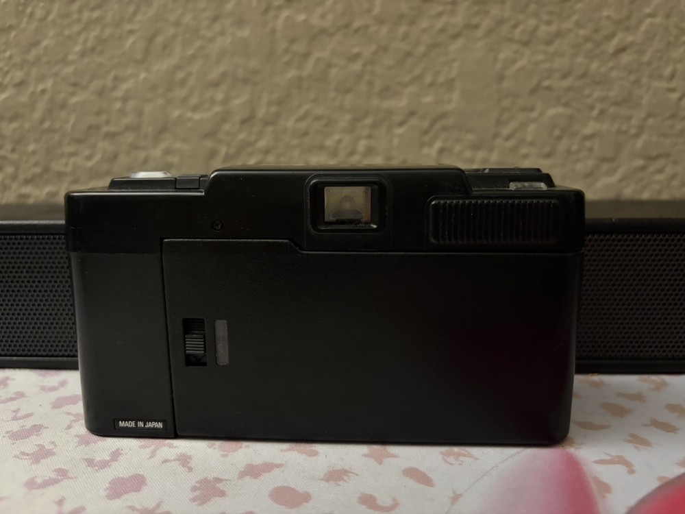 Ricoh FF-3 AF Super 35mm Point & Shoot Camera - working & flash works