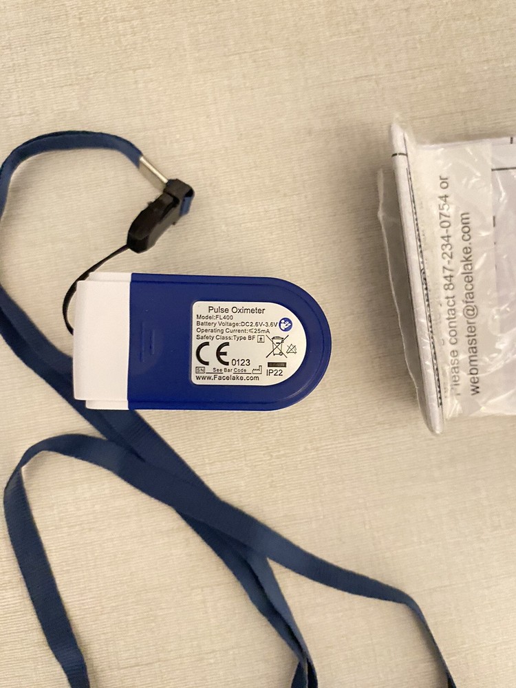 Facelake Fingertip Pulse Oximeter With Case