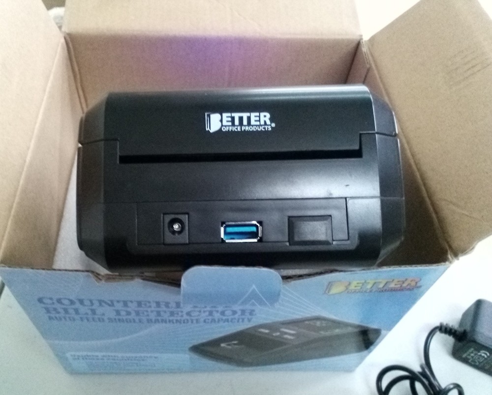 Counterfeit Bill Money Detector Machine with LCD Display, Portable Compact US...