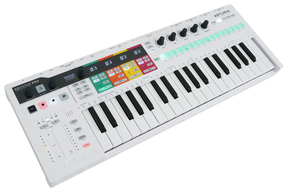 Arturia Keystep Pro Sequencer 37-Key USB Keyboard Controller+Bluetooth Speaker