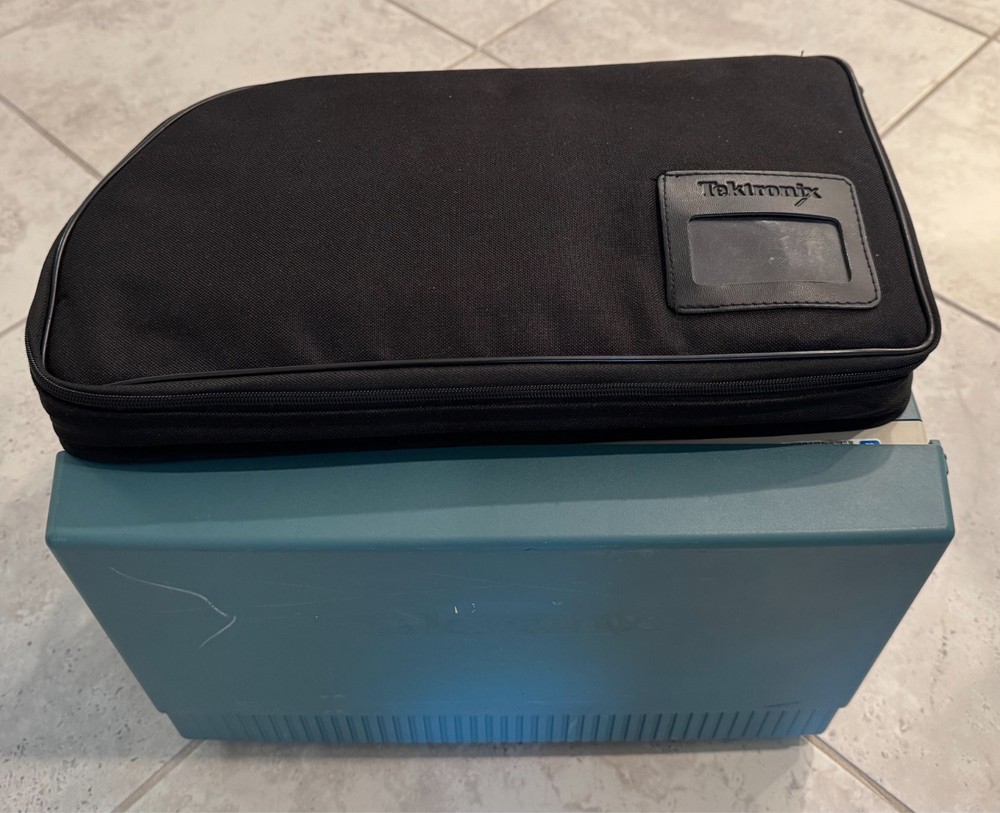 Tektronix TLA5203 Logic Analyzer With Accessories