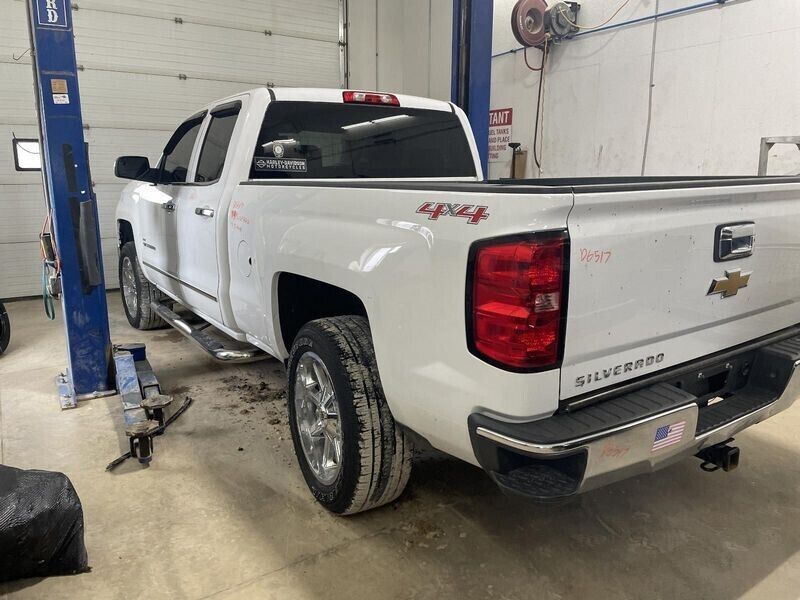 2014-2017 Chevy Silverado 1500 Pickup Engine Fuse Box