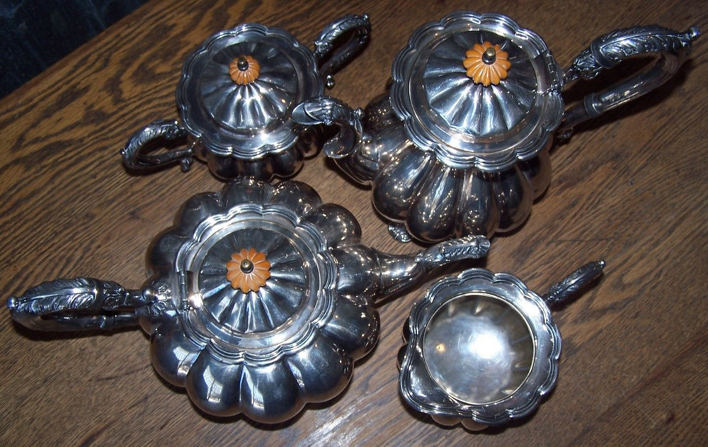 Vintage Melon Pattern Silverplate Coffee & Tea Service w Melon Bakelite Finials
