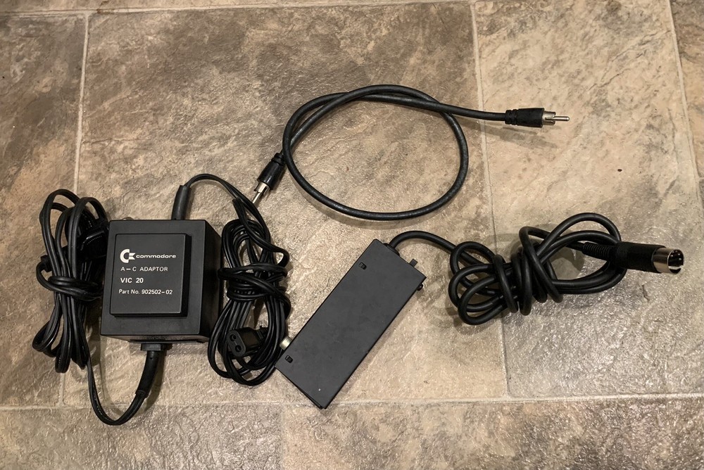 Commodore Vic 20 (Powers On , But Not Tested)