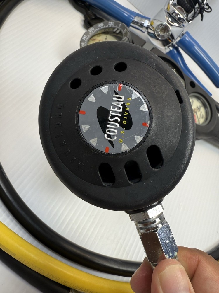 Aqua Lung Scuba Diving Set