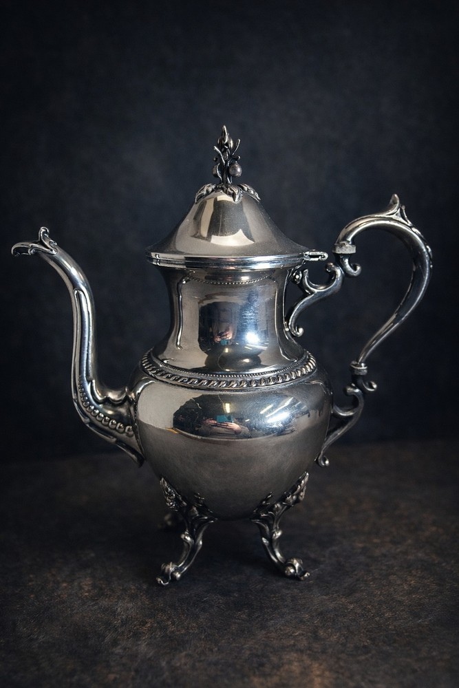 Antique Vintage Silverplate Tea/Coffee pot