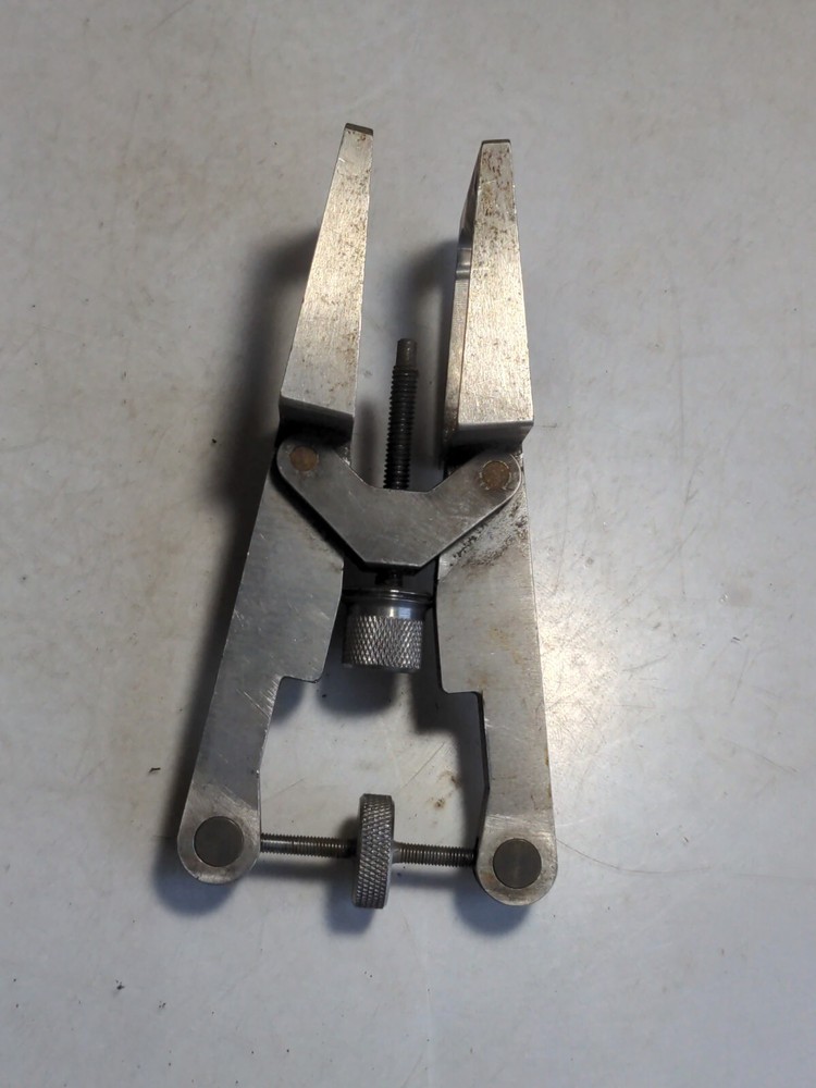 Adjustable Cutter setting Clamp