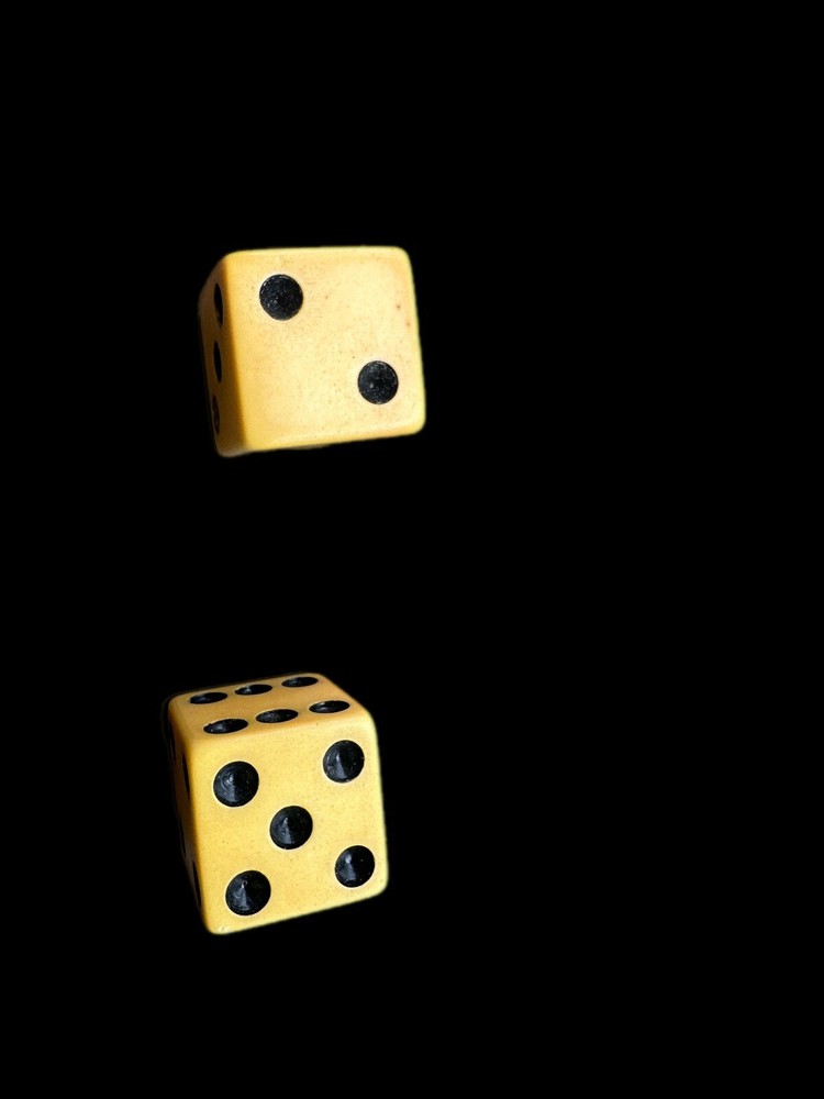2 Butterscotch Bakelite Dice 1/2” Tested Authentic w/ 409 & Simichrome