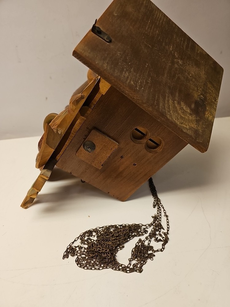 ANTIQUE MUSICAL HUNTER CUCKOO CLOCK NEEDS REPAIR